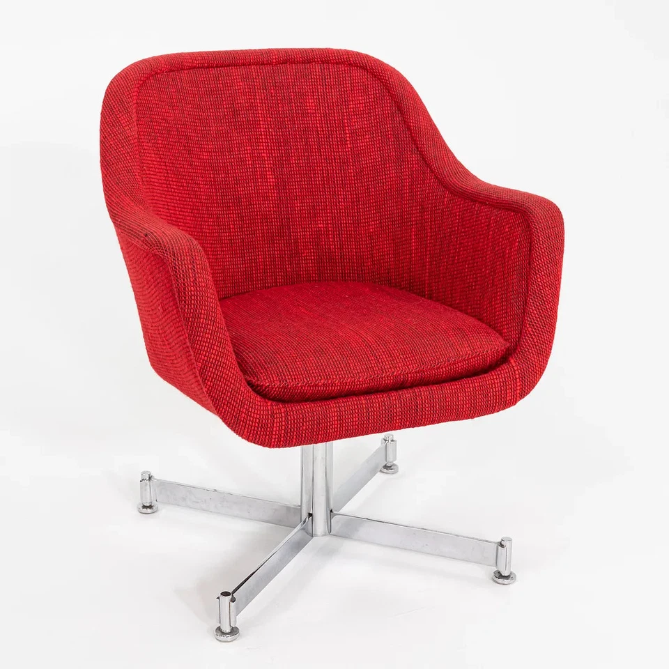 1970s Ward Bennett for Brickel Associates Bumper Swivel Armchair in Red Fabric - Image 3 of 4