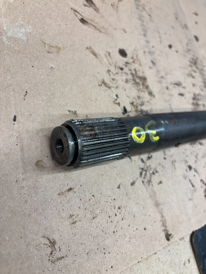 Dodge D100 D150 1981 86 1987 4x4 4x4 eje delantero Dana 44 eje central 15 30 férula Foto 3 de 4