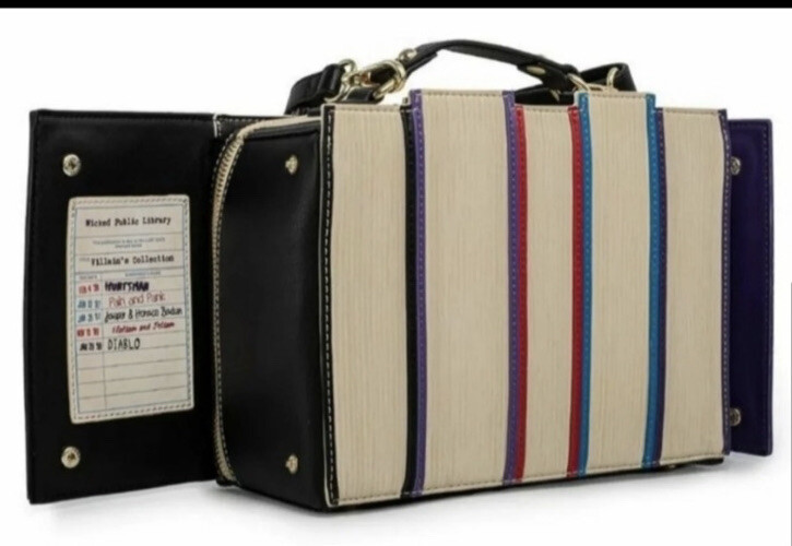 Loungefly Exclusive Stitch Shoppe Disney Villains Books