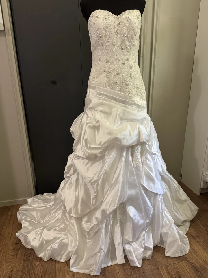 Maggie Sottero Diamond White Drop Waist A-Line w/Pick-up Skirt Size 10 NWT - Image 2 of 4