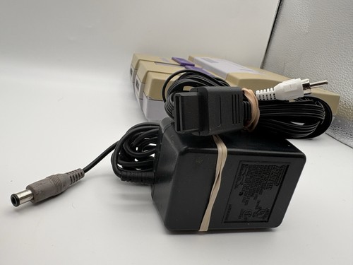 Nintendo SNES Konsole mit Kabeln & Controller - getestet - Bild 8 von 12