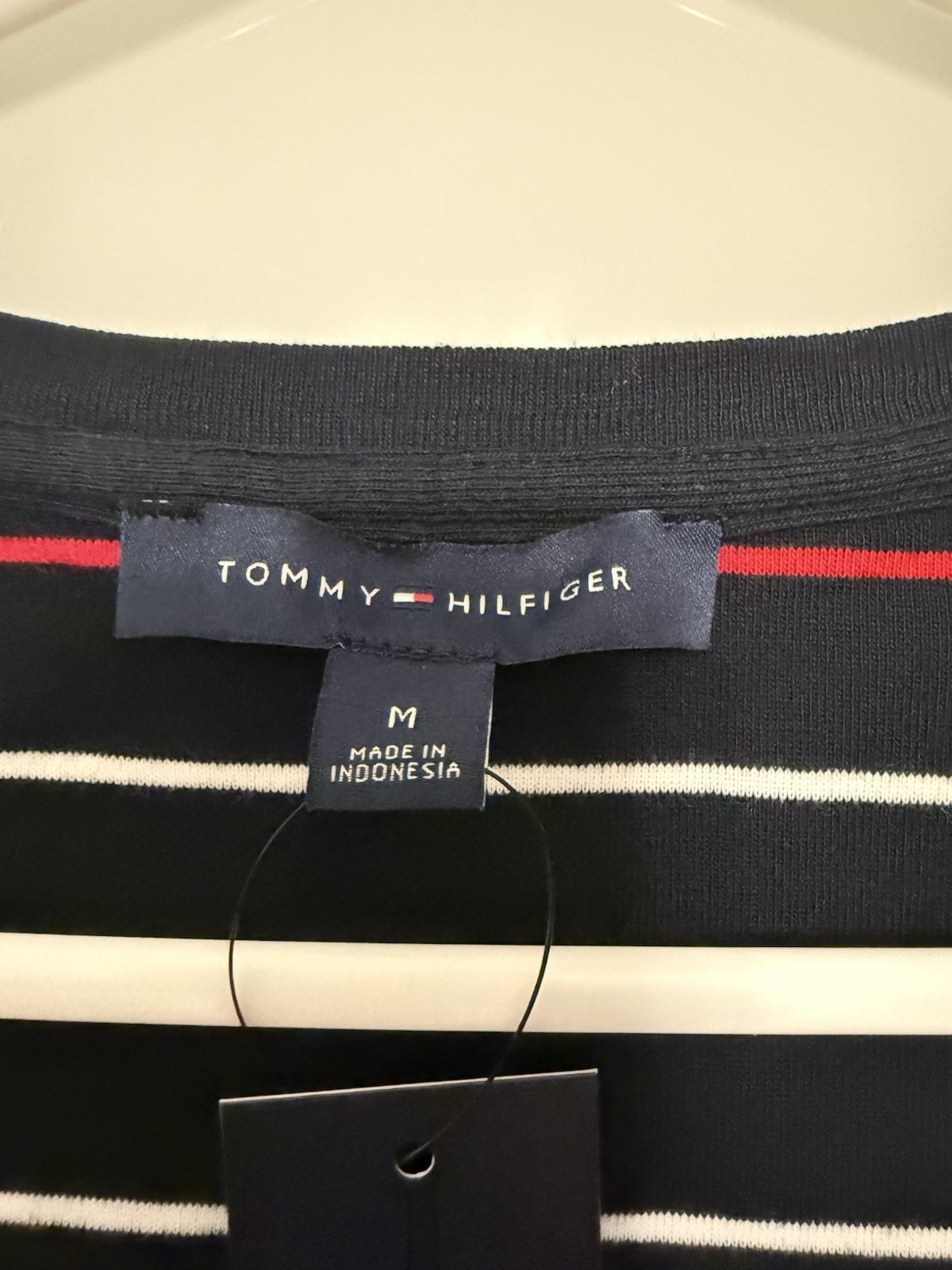 Tommy Hilfiger Women's Striped Short Sleeve Size M thumbnail 2