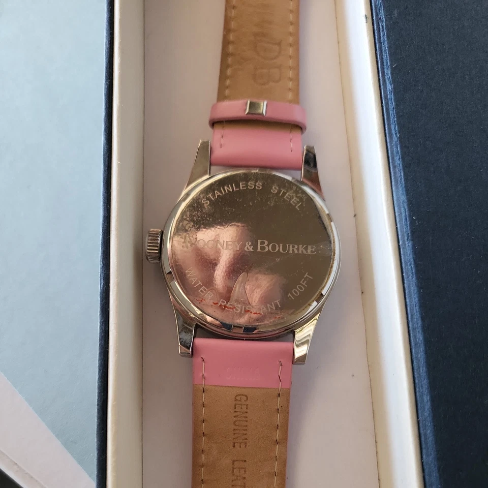 Reloj Dooney & Bourke Mujer 40mm Tono Plata Rosa Cristales Fecha Batería Nueva Foto 3 de 3