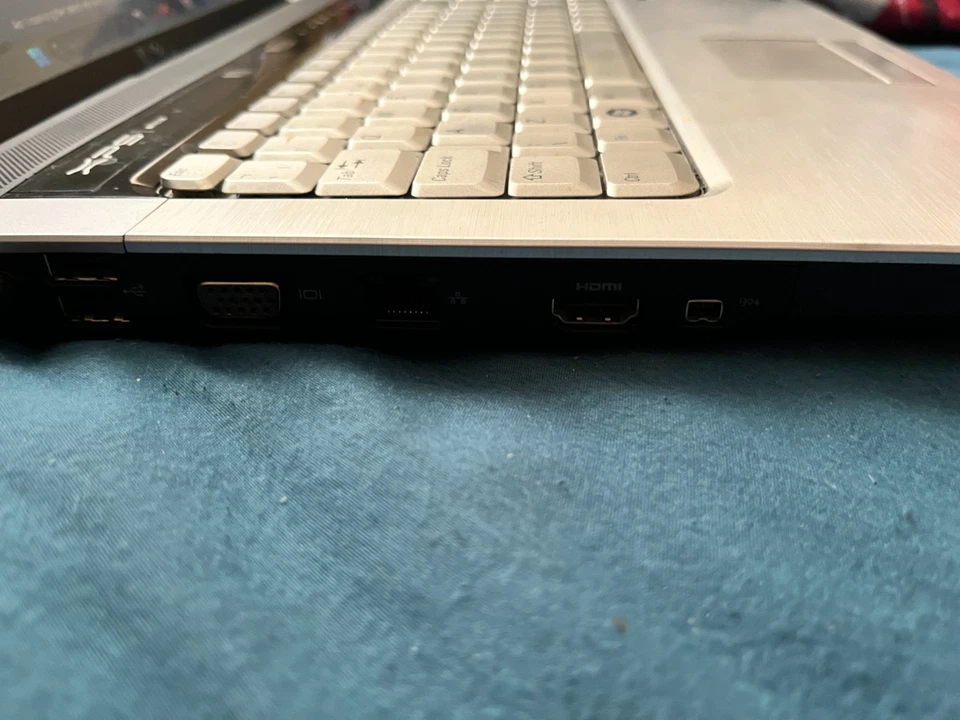 Dell XPS M1530 Intel 2ghz 4gb ram 160Gb hdd Windows 11 & Office 365 - Image 4 of 4