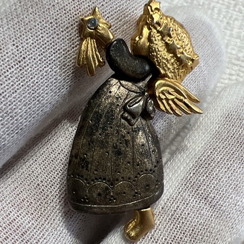 Vintage Danecraft Signed Brooch Pin Two-Tone Angel w/Star Gold Silver Tone. - Picture 7 of 7