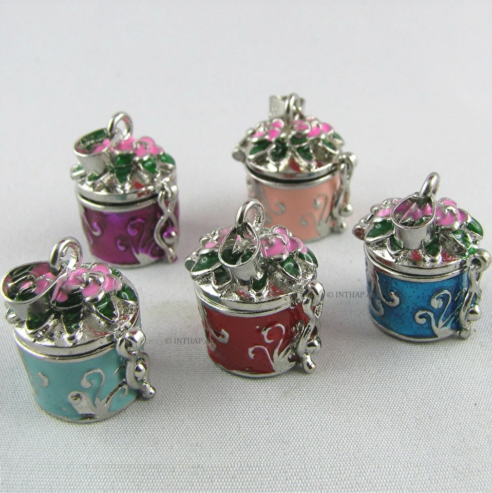 Magic Box - Döschen mit Blume - Medaillon Glücksbringer Talisman Kettenanhänger - Bild 1 von 1