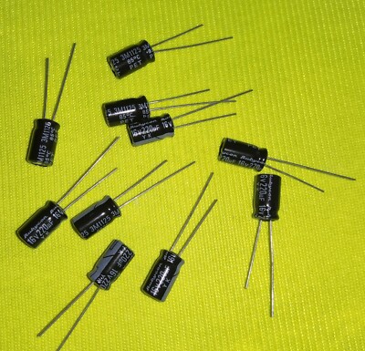 Rubycon 220uF 16V 85°C Elektrolytkondensator Radial ELKO  Menge Wählbar
