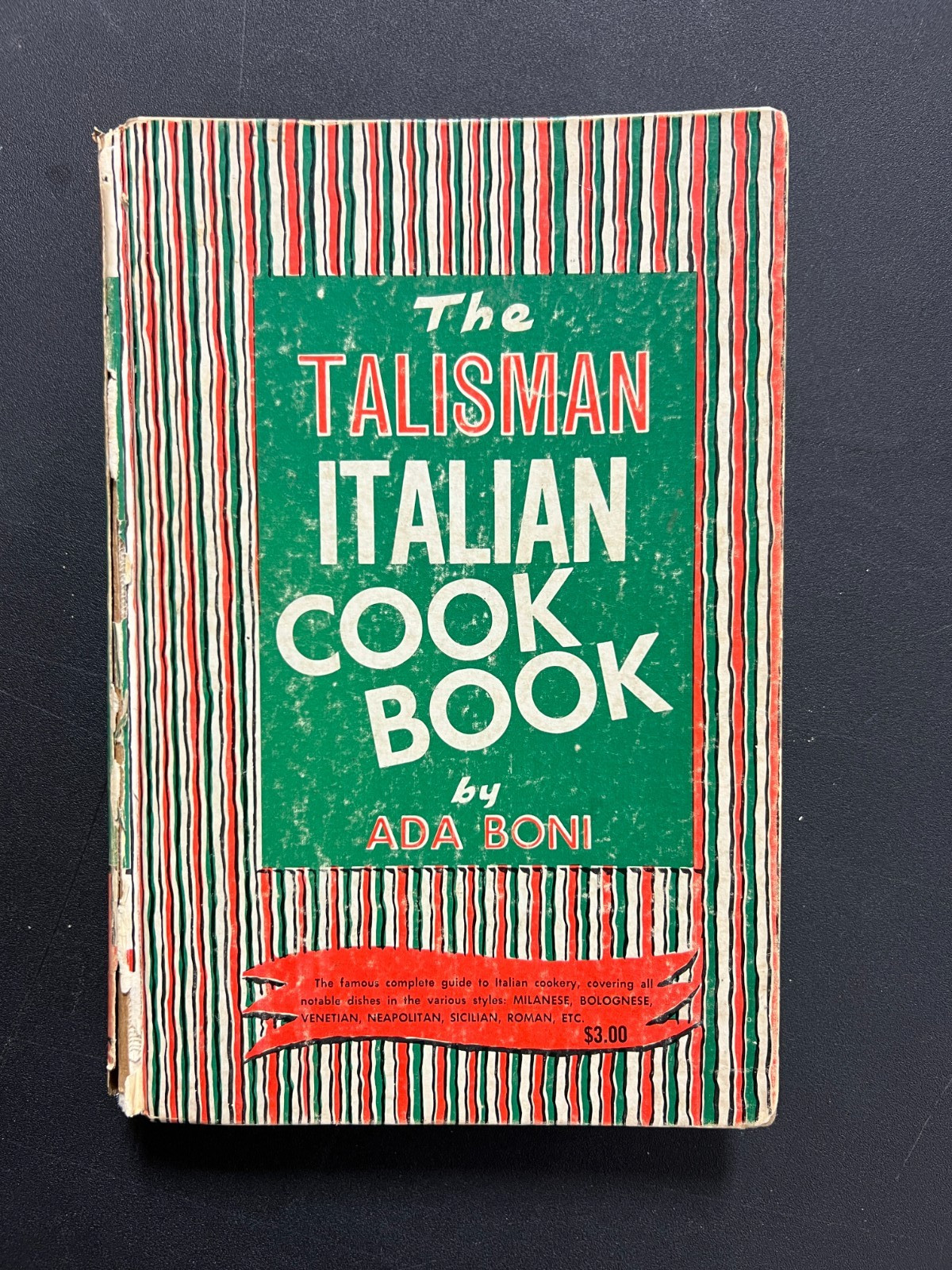 Sicily Souvenir Sicilia Apron,Mitt, Pot Holder & 4  VTG  Italian Cook Books