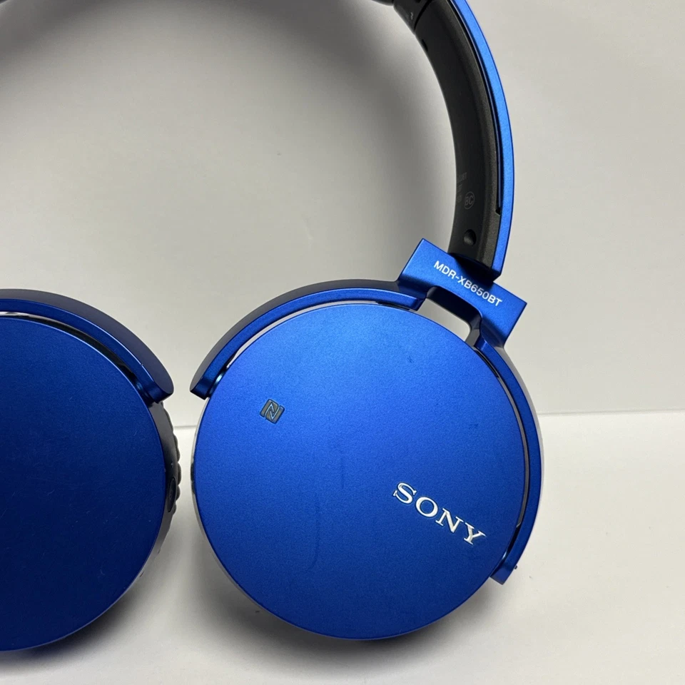 Sony MDR-XB650BT Wireless Stereo Headset Extra Bass Bluetooth Blue - Image 2 of 4