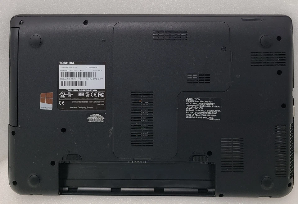 Toshiba Satellite C55-A5105 / Intel Celeron N2820, 2,13 GHz, 4 GB RAM, 500 GB HD Foto 4 de 4