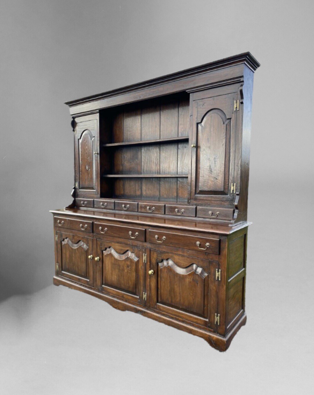 High Quality Reproduction Antique III Style Solid Oak Welsh