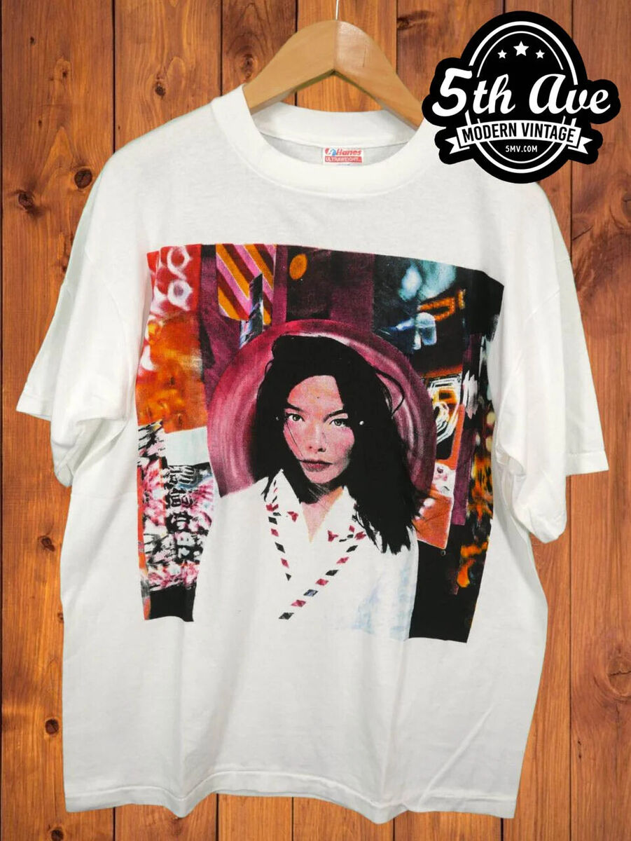 Promo BJORK - Post 1995 basic style short sleeve T shirt vtg Promo BJORK - Post 1995 basic style short sleeve T shirt vtg