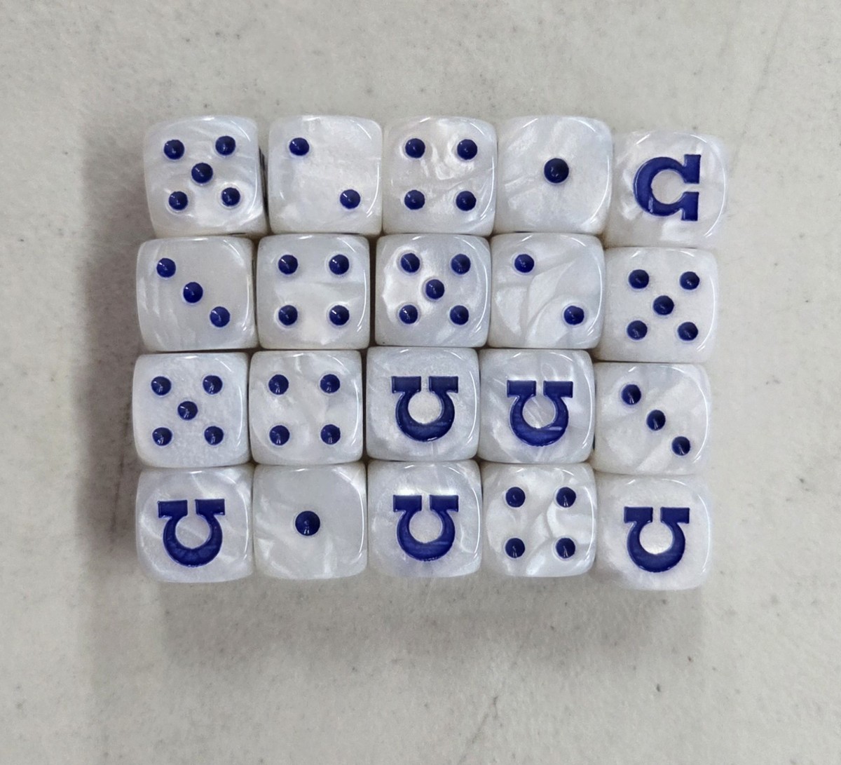 Warhammer Games Workshop Ultramarine Dice (20 Dice) Marbled White