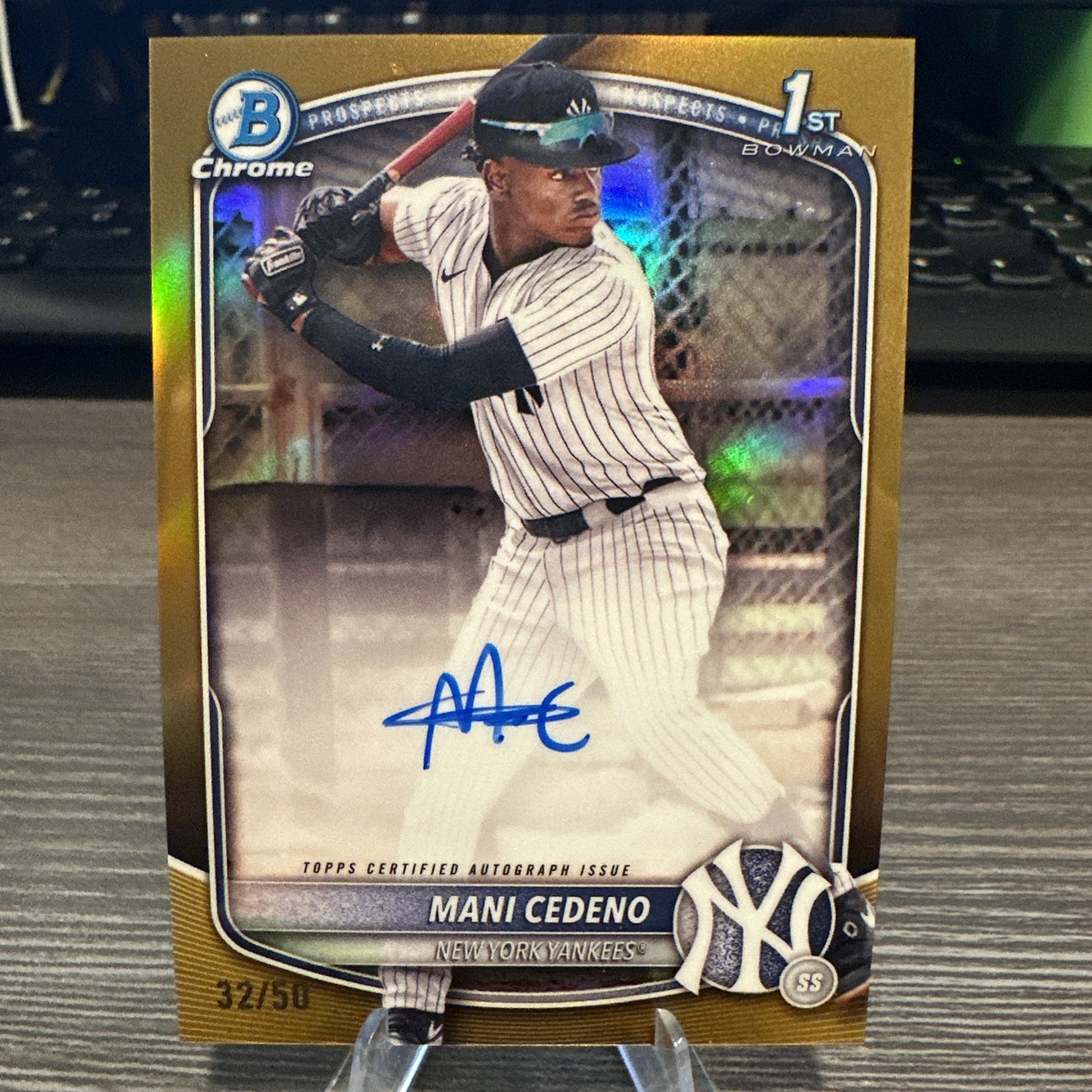 2025 Bowman Chrome #CPA-MCE Mani Cedeno 1st a true Gold Refractor Auto /50 🔥