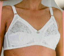 MARLON FIRM CONTROL  NON WIRED SOFT CUP BRA 44C WHITE BR337