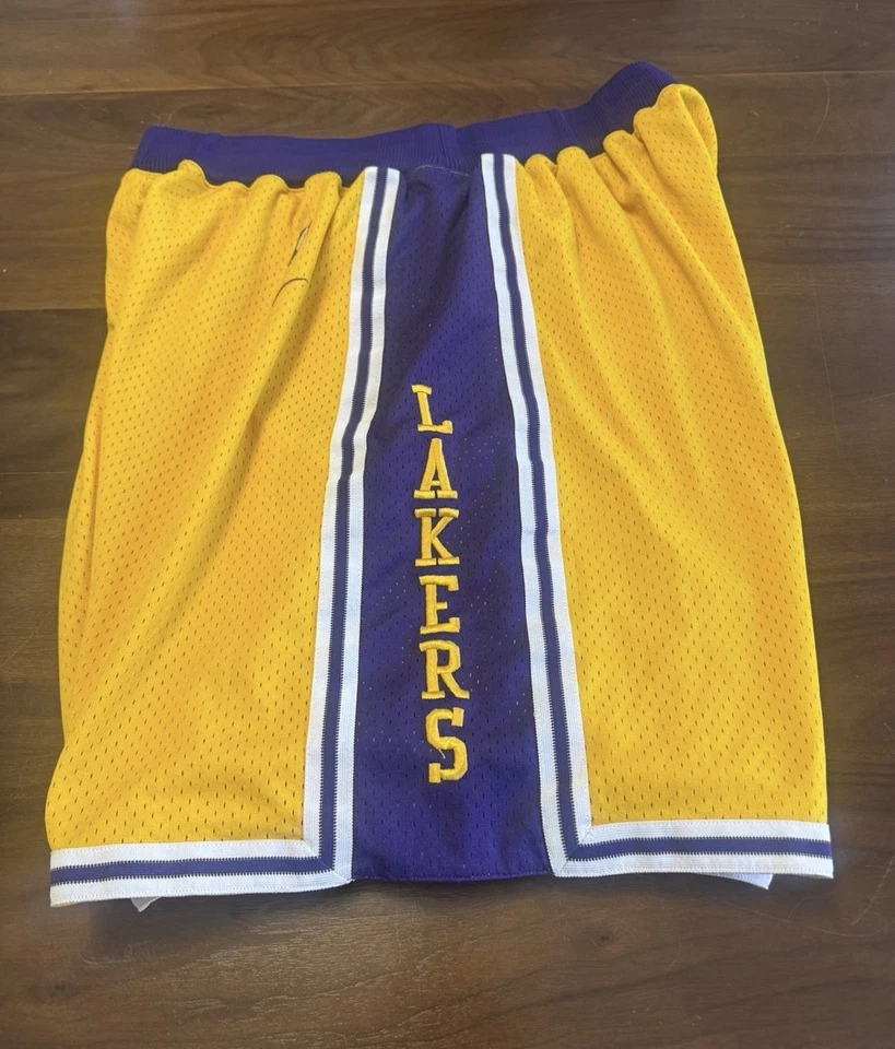 Nike Los Angeles Lakers Men's NBA Retro Game Shorts XXL 2XL - Image 2 of 4