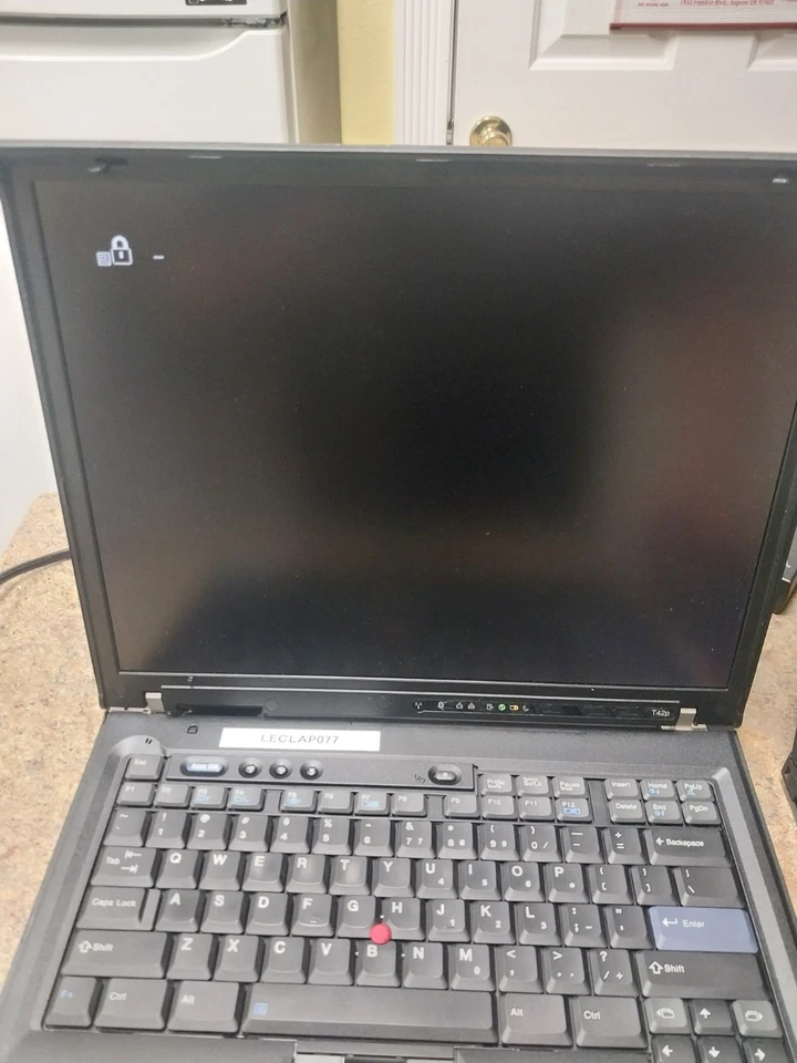 Vintage IBM ThinkPad T43 14" Laptop Pentium M/ 1GB RAM 60GB/ BIOS PASSCODE - Image 4 of 4