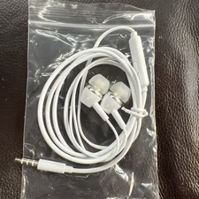 NEW Universal Phone In-Ear Headset Earphone Headphones Earbud W/ Mic 3.5mm