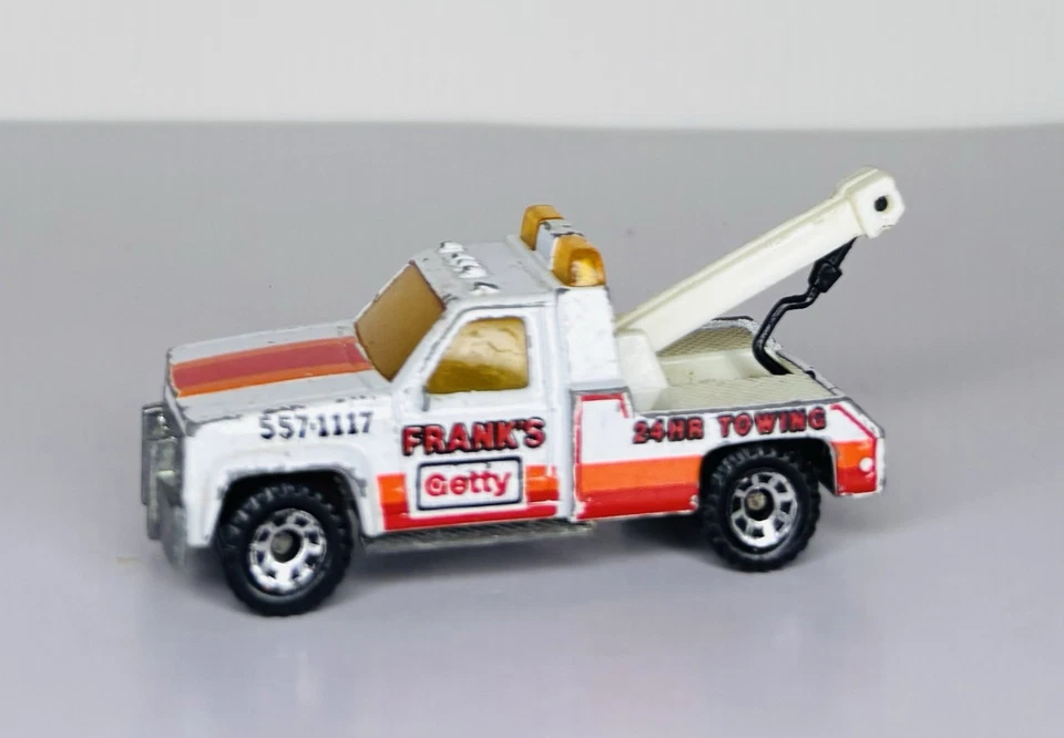 1987 Matchbox MB21 GMC Wrecker Frank's Getty Tow Truck White 1/72 - Image 3 of 4