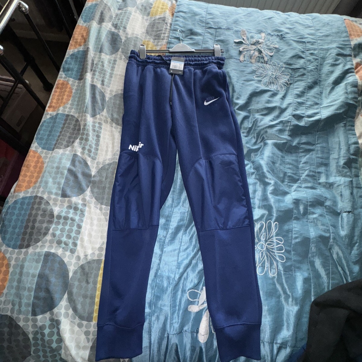 mens nike air max track pants