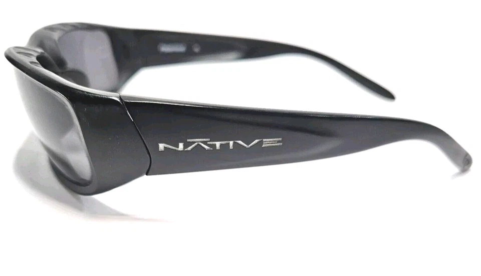 Gafas de sol polarizadas Native Triumph negras asfalto - rayadas Foto 2 de 4