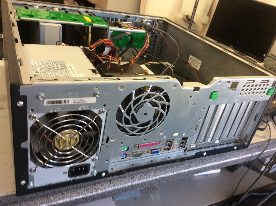 HP DC7700 Desktop Tower Computer Pentium 4 2.0 GHz 160GB 2GB - Image 4 of 4