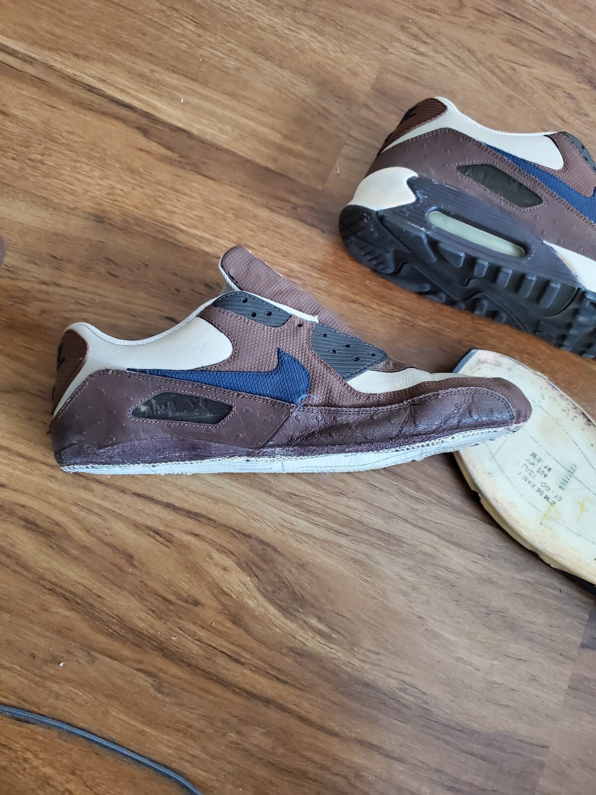 2 70s air max