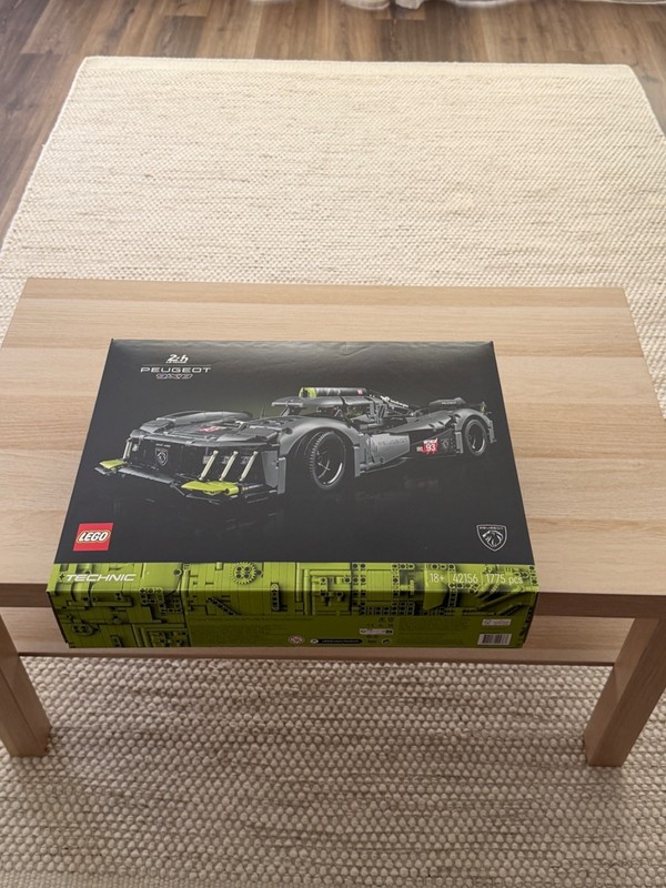 LEGO TECHNIC: Peugeot 9x8 24h Le Mans Hybrid Hypercar (42156) - BNIB - SEALERD