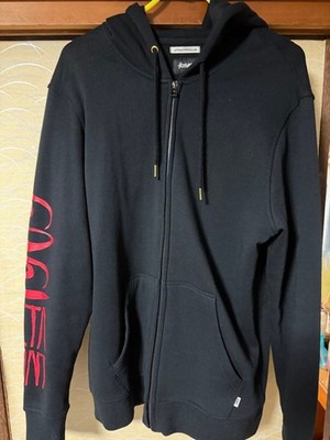 ALTA MONT Zip-Up Hoodie Black with Red Star Graphic Size M