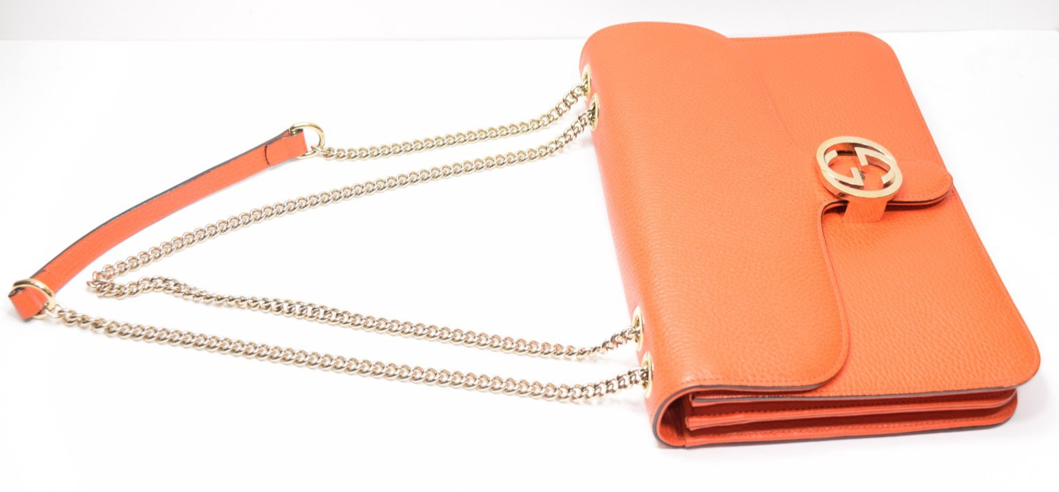 Gucci Leather Interlocking G Medium Shoulder Bag … - image 10