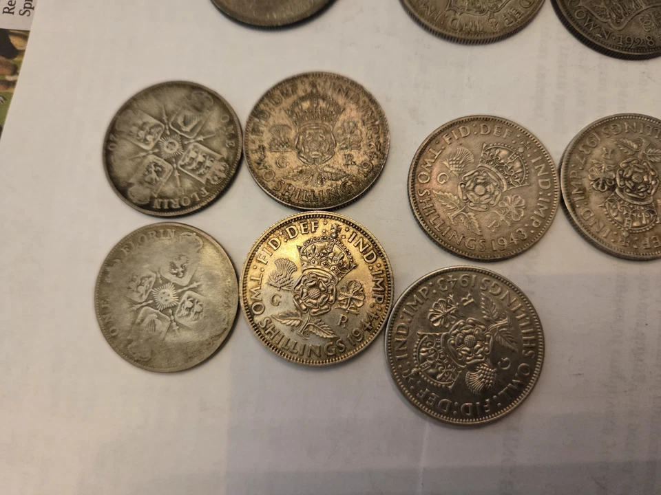 lot of 38 Silver UK British coins Roughly 4.45 TOZ of silver content - Image 4 of 4