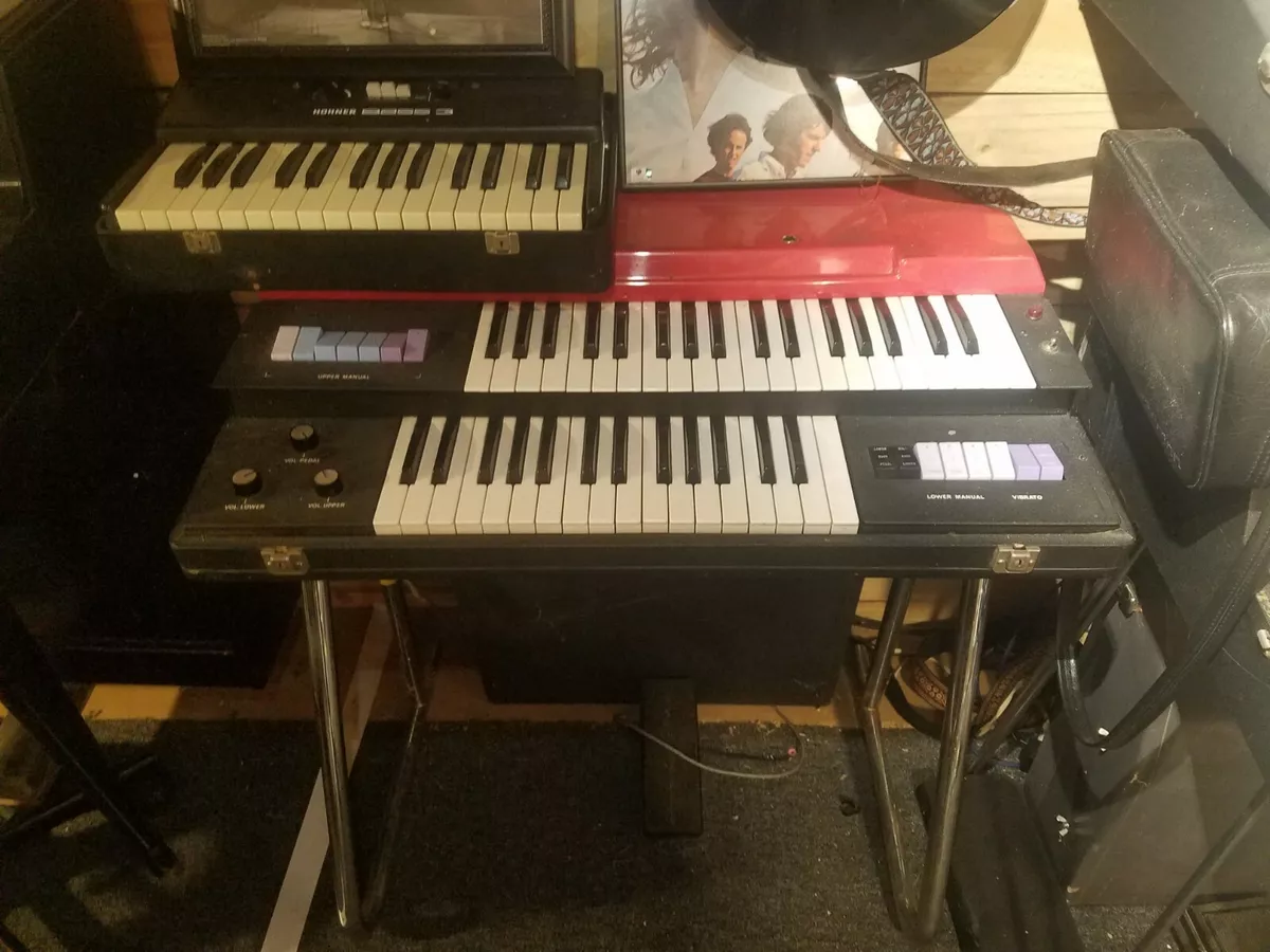 Keyboard with organ sales sounds