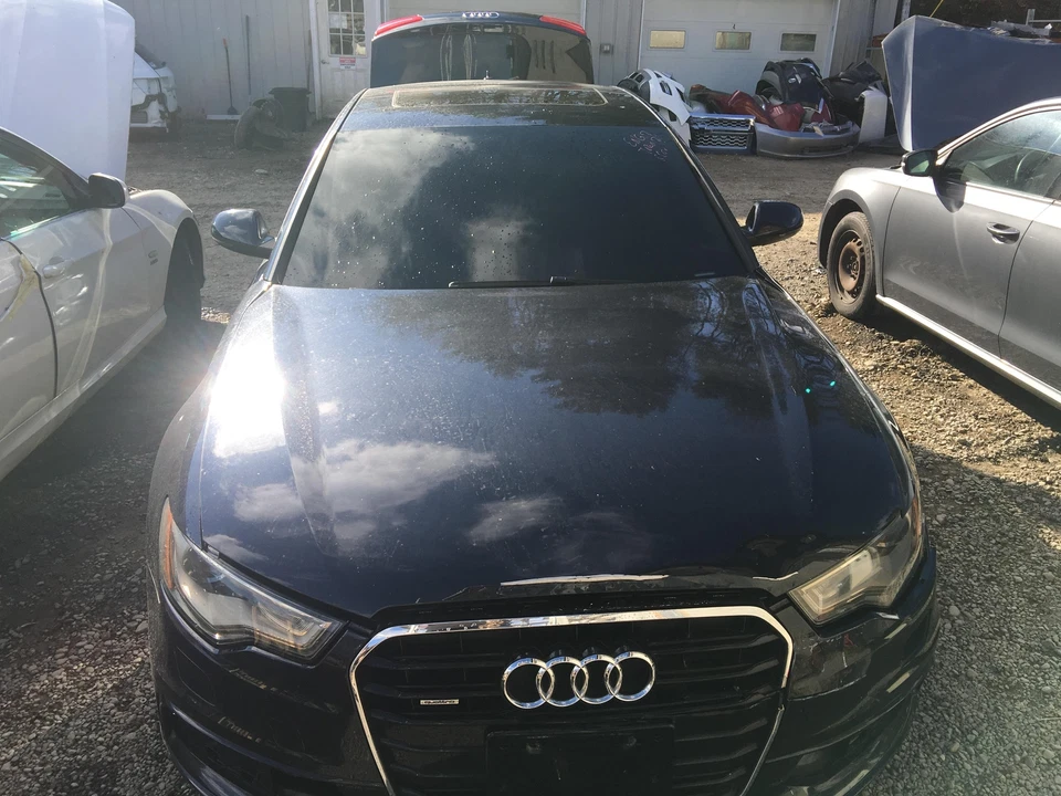 12 AUDI A6 Strut Assembly (front) Air Suspension Passenger Right Foto 3 de 4