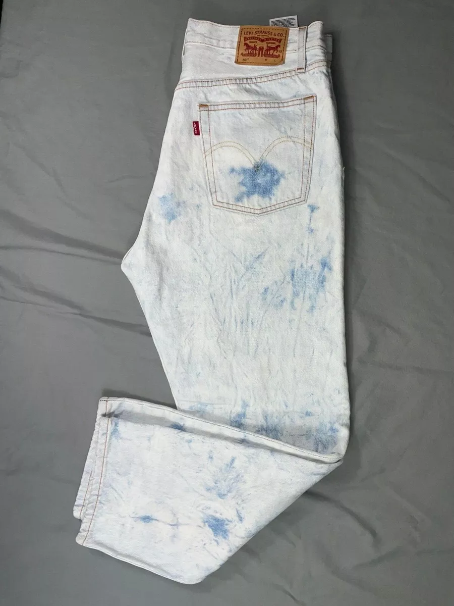 Levi s Waterless 501 Women s Crop Button Fly Jeans. Acid Wash Size 31. EUC