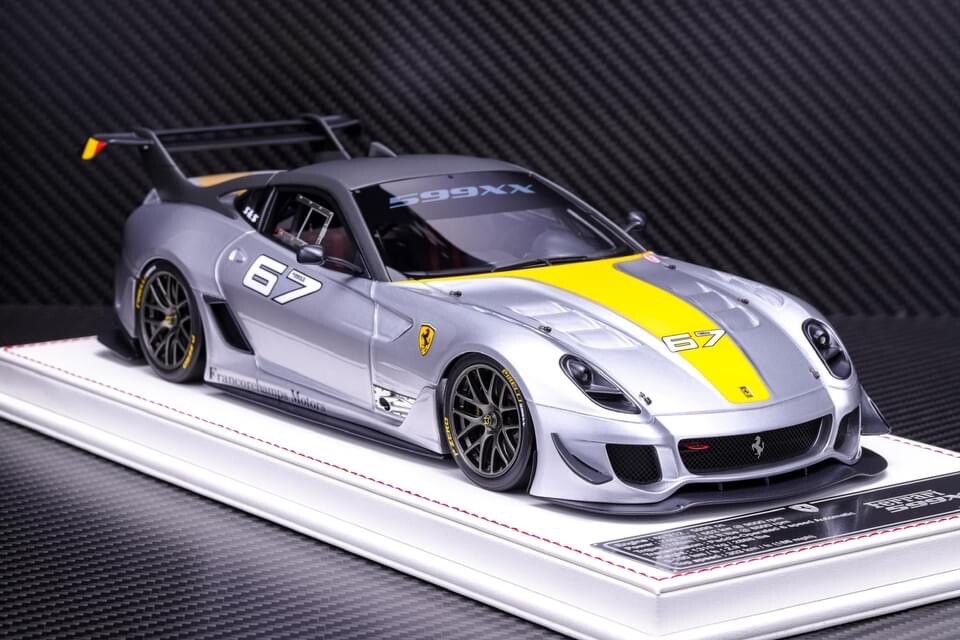 1/18 フェラーリ599XX Preorder] MR Collection 1:18 Lamborghini Huracan Sterrato