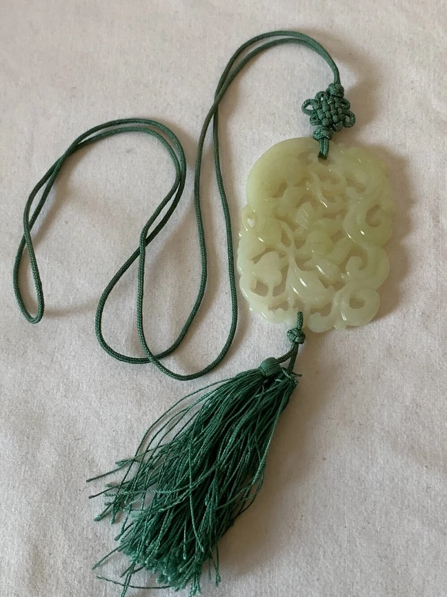 Carved jade hotsell pendant antique