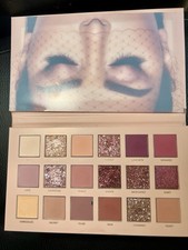 Huda Beauty The New Nude Eyeshadow Palette Hi...