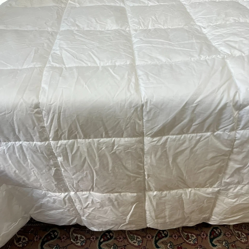 Garnet Hill Signature White Duvet Insert 95 x 105" 100% Supima Cotton - Image 4 of 4