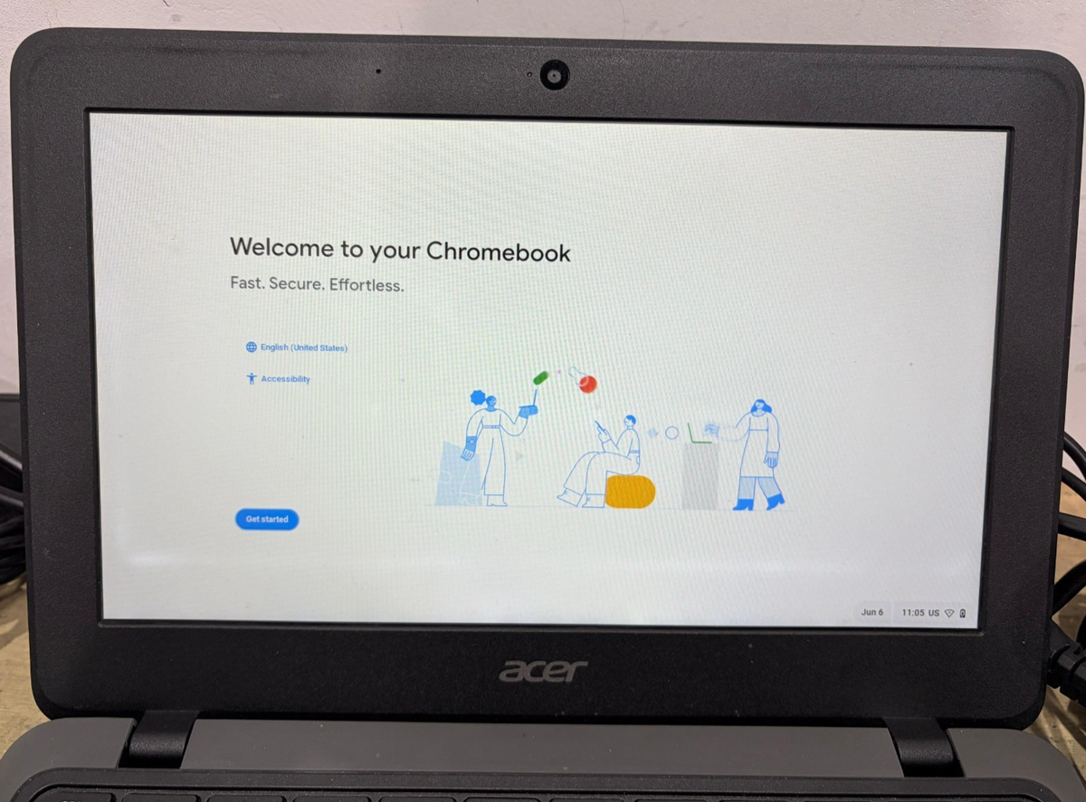 Acer Chromebook C733 Intel Celeron N4020 4GB, 32GB SSD. **READ