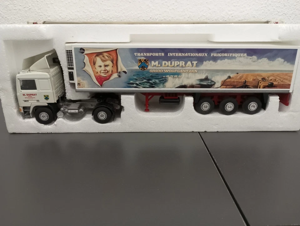Collector ELIGOR LBS camion RENAULT VOLVO F 12  Tps  Duprat Frigo  Du 68  - Photo 2/4