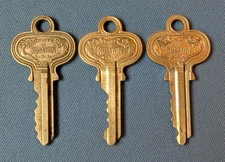 3 vintage RUSSWIN DOUBLE DRAGONS doorway entrance security KEYS, Russell & Erwin