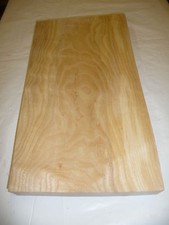 Eschenholz; 49x26x4,5cm; Artnr 49; Gew 4,4kg