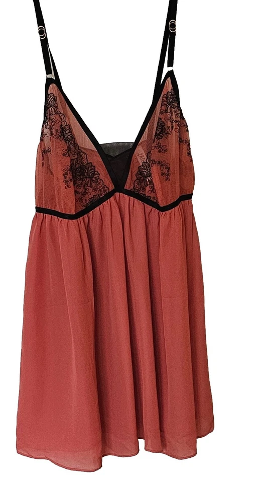 Lencería Lela Rose para Cacique Coral Negro/Correas Ajustables de Encaje Talla 14/16 Foto 2 de 4