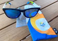 New Oakley Frogskins Rio Olympics Sunglass White w Sapphire Iridium Lens 9013-94