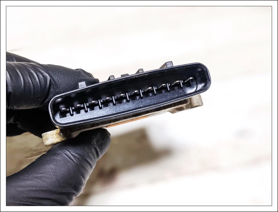 ✅ 1996-2003 Toyota 3.0L 3.4L Ignition Control Module 89621-35020 Genuine OEM - Image 2 of 3