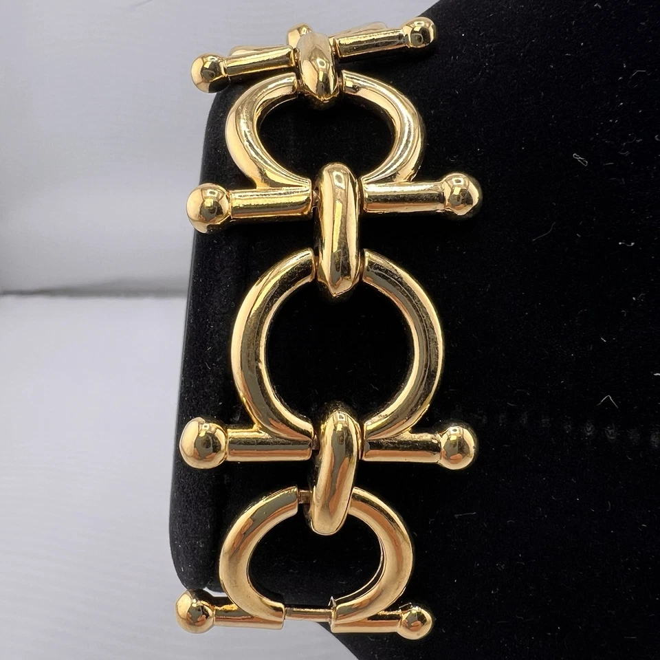 Hermoso Brazalete Firmado Vintage Liz Claiborne Grueso Tono Dorado Cierre Plegable Foto 2 de 4