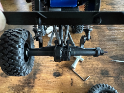 Traxxas TRX-4m 1:18 Scale & Trail Crawler RTR - Land Rover Defender - Arancione - Foto 8