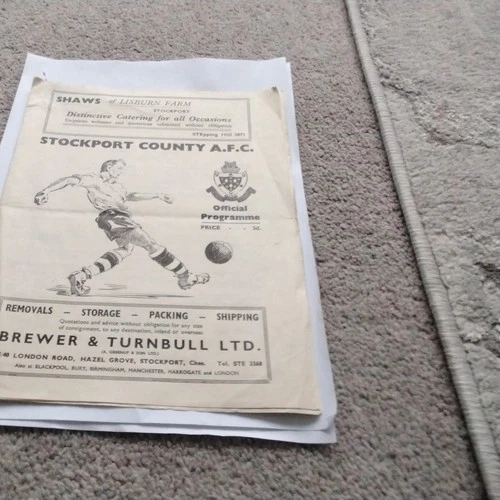 Stockport County v Barrow  Football Programme 4/12/1954.