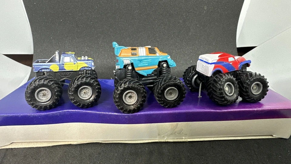 Micro Machines #3 Super Monsters W/Original Display, Monster Trucks 1996 Galoob - Image 3 of 4