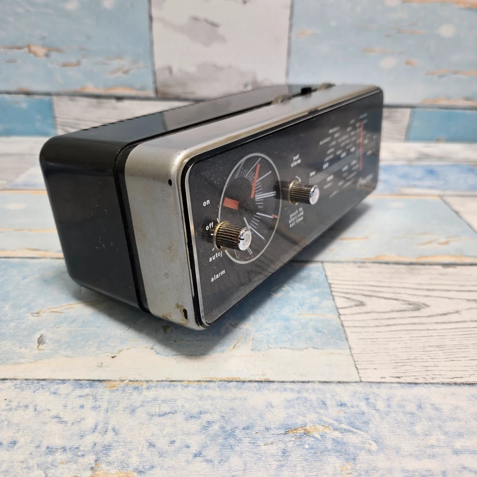 bush   alarm clock   ba5453wa working 1976  Very Rare And Vintage British  H10 - Image 3 of 4